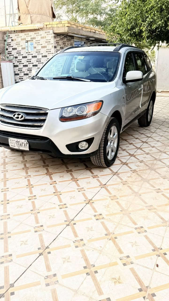 السلام عليكم ورحمة الله وبركاته للبيع سنتافي مديل 2008 رقم بغداد سنويه عاج  6 سلندر 7 راكب  السعر 110اوًبيهه مجال جاهزه حداديه مكينه كير تبريد بيهه تبديل جاملق امامي او بيهه رشات صبق مكاني ذي قار سوق الشيوخ ناحيت الطار ***********
