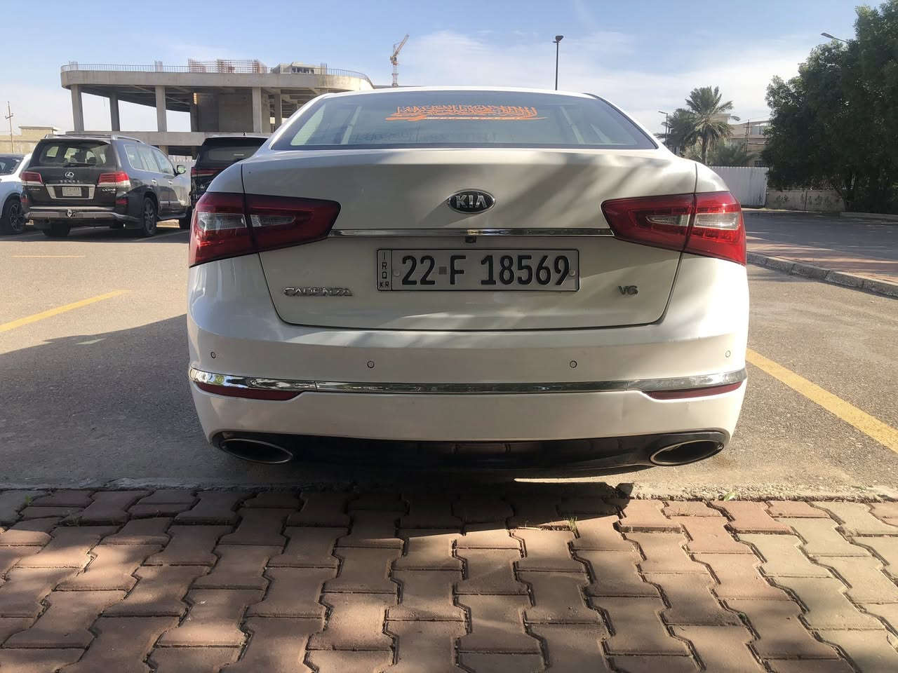 السلام عليكم
للبيع... او مراوس 
كيا كادينزا خليجي  
الموديل: 2016 رقم اربيل الدولي الجديد بسمي تحويل اي يوم يعجبك  تحول مكينه كير مكفولات مكينه السياره مكفوله على البلاد 
ماشيه 146 km حقيقي دك جرس120 
السيارة فول عدى البانوراما  داخل بيجي 
المواصفات✅ اوتو هولد 
✅سايد بريك بصمه ✅
-تشغيل بصمة مع بصمة الابواب الامامية
-نظام ترحيب
-انارة بالمرايات والابواب الامامية
-كاميرا وحساسات خلفية
-حساس ماسحات
-بردة خلفية متحركة
-كشنات كهربائية جلد تدفئة وتبريد
-كشنات خزن ميموري 
-لوحة تحكم بالكشن الخلفي
-لد امامي وخلفي
-تحكم كامل بالستيرن كهربائي
-شفتات ستيرن رياضي بلادي
-نظام ترحيب 
-نظام صوتي infinty 12 سماعه
-مري شفط مع الاشاير
-ويل حجم ١٩
-مرايات قلاب ويه R
وباقي مواصفات الكادينزا معروفه  
كير محرك مكفولات ع وضع الشركة 
السياره بيها بداية البنيد صبغ اثر دحجه موضربه وحافة الجاملغ بدون تبديل بدون دواخل شرط الفحص 
السعر 126💰 وبيها مجال للجاد بالشراء اتصل ☎️للاتصال ***********
مكان السيارة بغداد حي العدل
