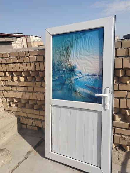 باب نوعيه بلاستك
عرض الباب 82
طول الباب 164
سعرها 50 الف
البصره قضاء المدينه 
***********
