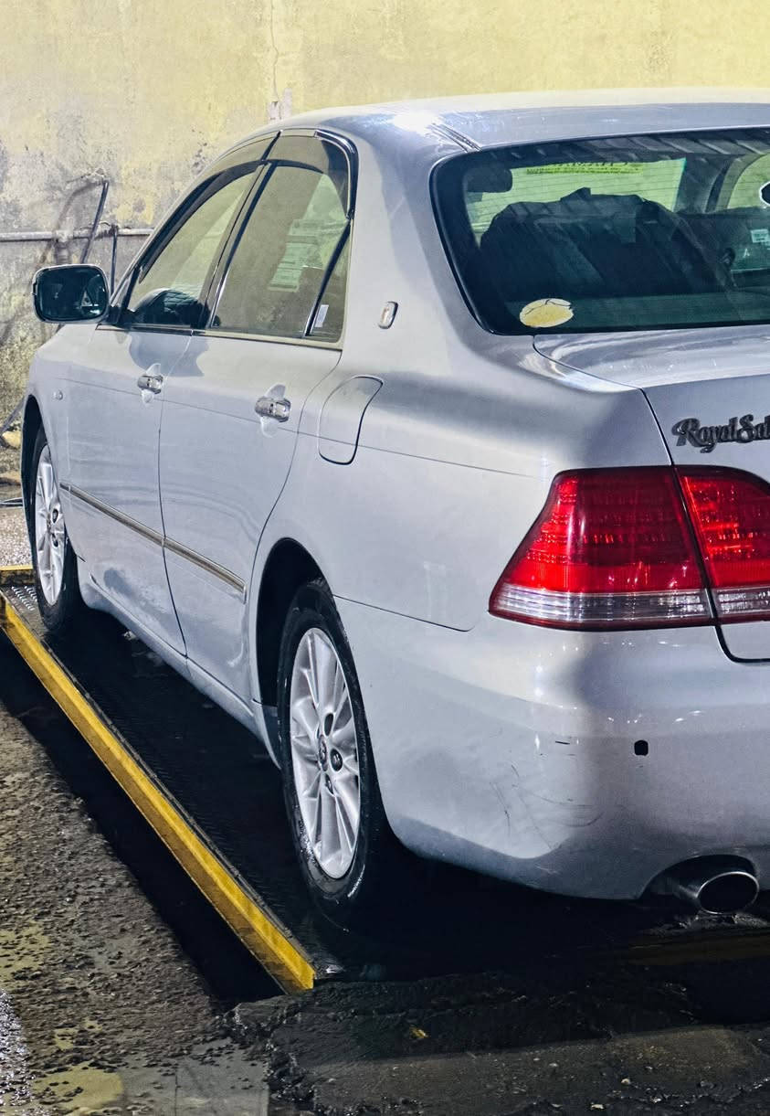 سلام عليكم للبيع او مراوس شاهينه أدوات كصه قماره فقط 2004 اللون بحري ماشيه 80الف
6بصمات رقم سليمانيه وسنويه  دخول جديد شرط   شاصي 180 محرك V6✈️
الاكزوزات 2 
مواصفات 2 دكم 
كشنات  حضن + تدفئه + تبريد+ تحكم كهربائي بالمري 
تبريد قطعتين سبلت
تحكم ستيرن بالكامل 
مري شفط  + ترحيب عند الاقتراب
كامره خلفيه دواره 
ويل رياضي  
جام اوتو بالكامل 
مثبت سرعه 
لايت زنون 🔦
نضام سبورت✈️ 
فتحه سقف سلايت 
داخل صاجي  
السياره جديده بعده بريحه اليابان  احله من الصور   نصبته كلش حلوه ومكفوله من ضربه جاهزه حداده وكهربائيات مابيه اي نقص مكان الناصريه مركز  السعر 43 
رقمي ***********
