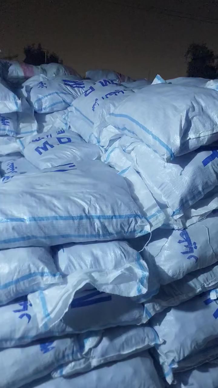 السلام عليكم اخوان عددالقباقة ٥٠٠ قبق شبية قبق اربيل العالي السعر ١٠ الف مكان الشعلة جكوك ***********
