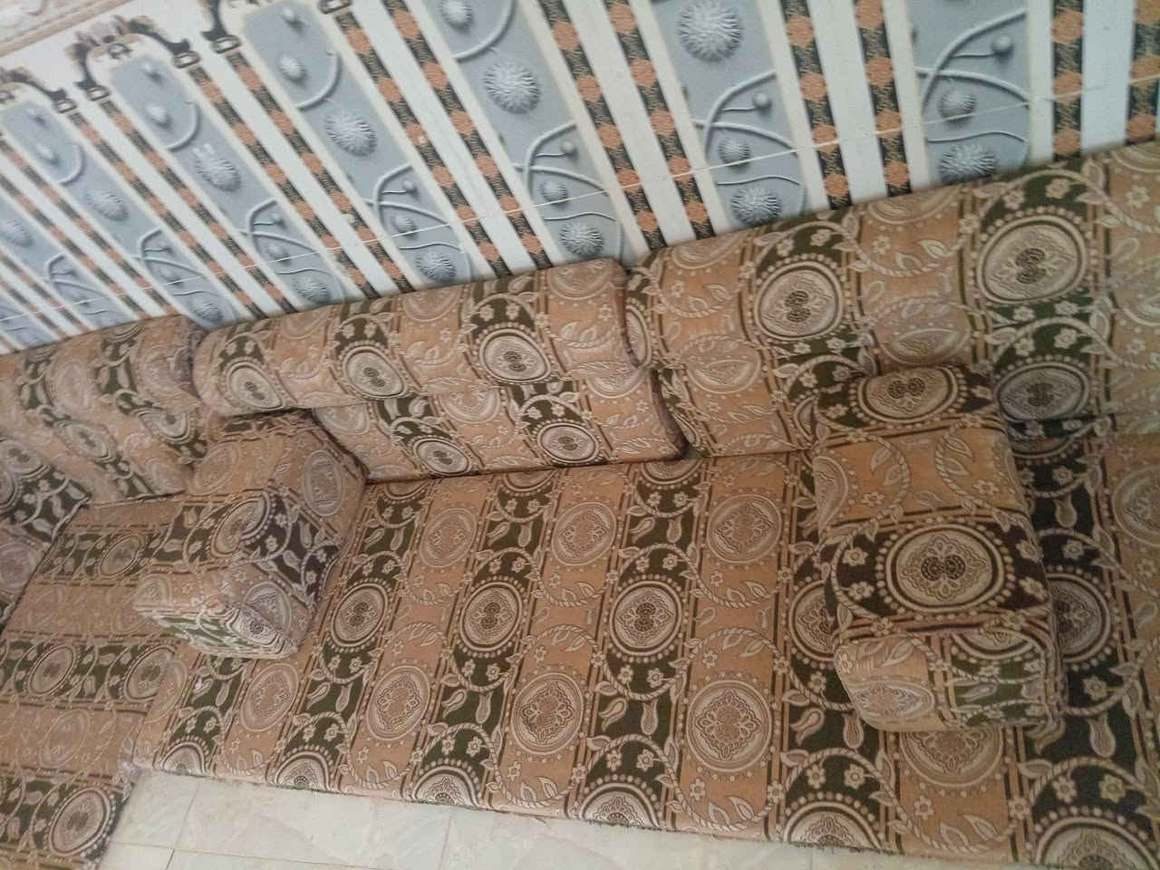 جلسه خليجيه ٢٥٠ بيه مجال مامستعمله هواي ***********
