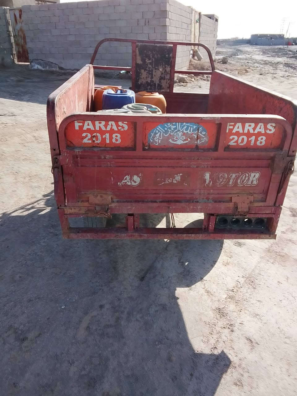 سلام عليكم ستوته فرس لبيع موديل 2014وراق ستنساخ سعر مليون وميه وبيه مجال الماكن القرنه نهر الباشه ***********
