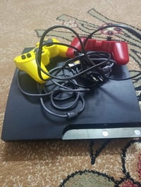 للبيع بلي3 هارد 320 جهاز جديد مامفتوح مع يدتين و10لعبة السعر 110بي مجا...