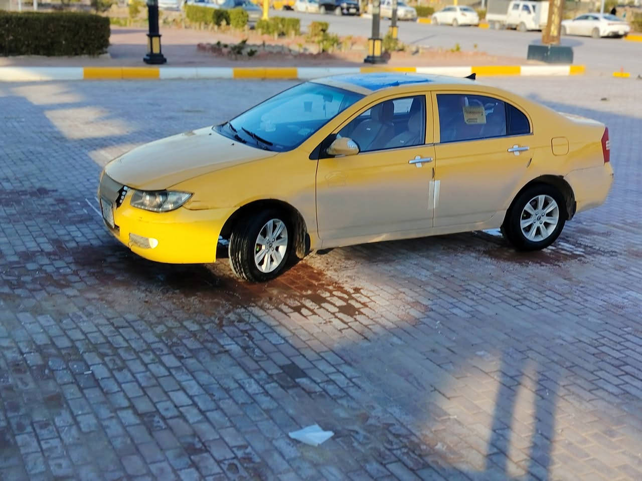 السلام عليكم للبيع ليڤان 620 سياره نضيفه موديل 2013 للاستفسار ***********
