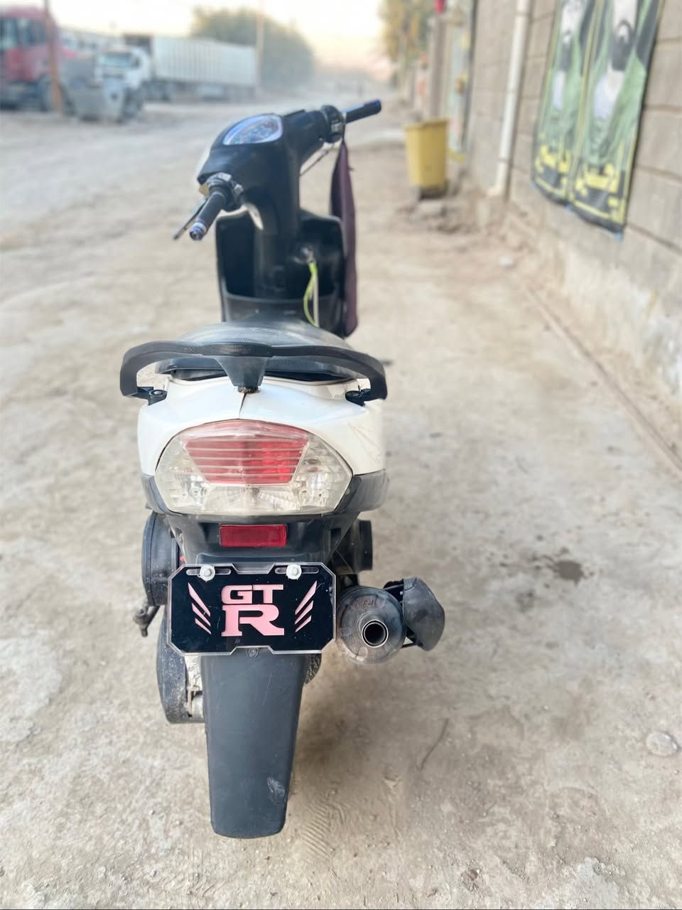 السلام عليكم عدله للبيع مكينه بلاد شلعه معدل خير من الله كهربائياته كله شغاله سلف هندر نكره تزويد خارجي مكان حله جبله استفسار. ***********
