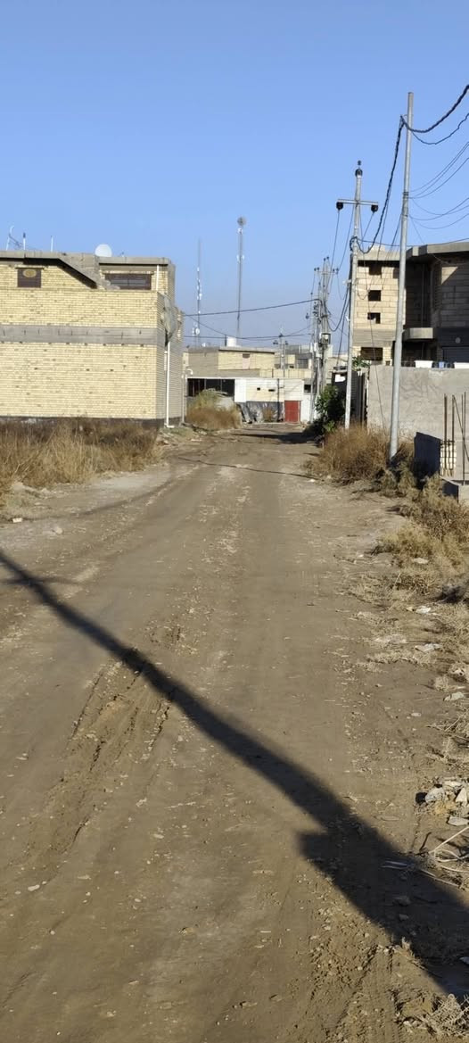 للبيع قطعة ارض ٢٠٠ متر  #زراعي تحويل مباشر 
مكانها مجمع حطين حي المعلمين شارع المولدة  القطعة على شارع رئيسي ومقابيلها شارع فرعي  واصلها مي وكهرباء وشوارع سبيس 
السعر 17  واليريد يجي يشوف مكانها 
***********
