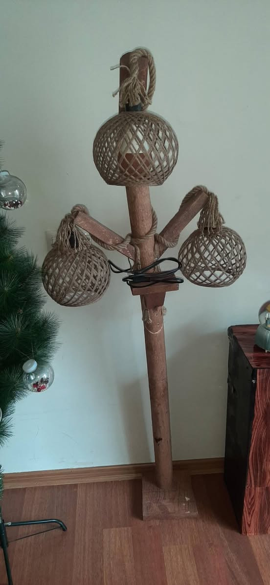 السلام عندي هاي الاغراض للبيع شجرة كريسماس بطول تقريبا ١٧٠ سم
وتيب اللام مامستعمله


**إذا كنت صاحب هذا الإعلان وتريد حذفه لأي سبب، رجاءا أرسل رسالة إلى الدعم الفني**