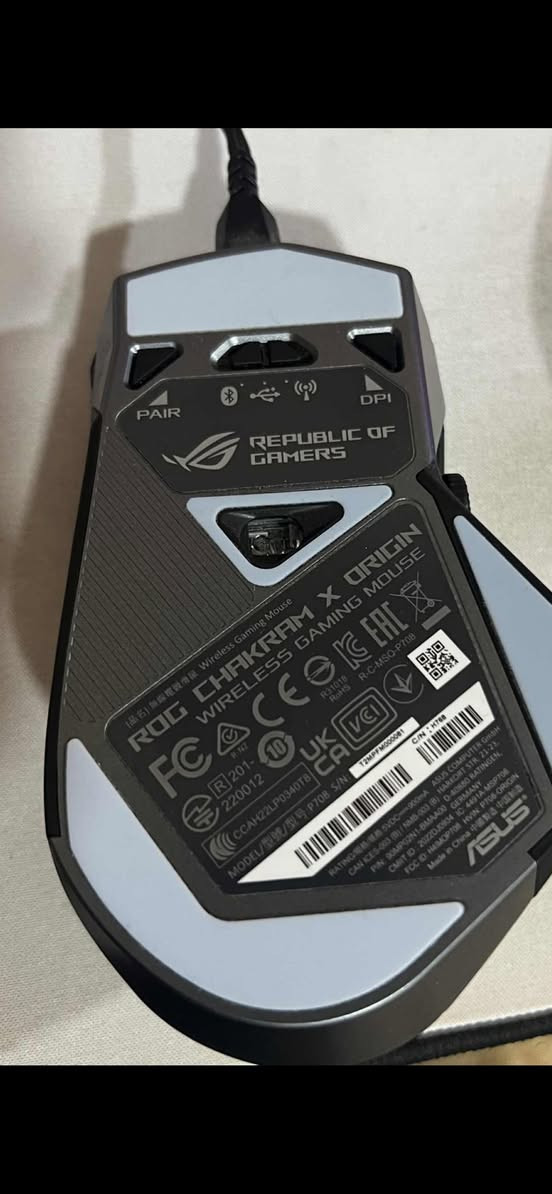 السلام عليكم ماوس اسوز 
 ASUS ROG Chakram X Origin.
 للبيع
استعمال كم يوم كارتونه وغراض كامله 
مميزات  8000hz
ويجي ويا گير مثل الجوستك  
وايرس لس وواير

امزون سعره 150$ رايده 100 الف
مكان بغداد يوجد توصيل


**إذا كنت صاحب هذا الإعلان وتريد حذفه لأي سبب، رجاءا أرسل رسالة إلى الدعم الفني**