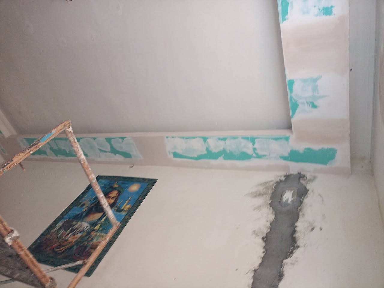 تَم بحَمد اللَّه ( أحد أعمالنا )
طلس بوكس ديكور 
جوين و برغي 
(  إخفاء الجوين و التيب جوين و البرغي بـ الطلس )
المادة المستخدمة للطلس ( الستن ) 
المادة المستخدمة لطلس بوردكس الحمامات 
( معجون مخصص من شركة اصباغ الجزيره فرع كربلاء )
للإستفسار : *********** 
أمير اليساري
