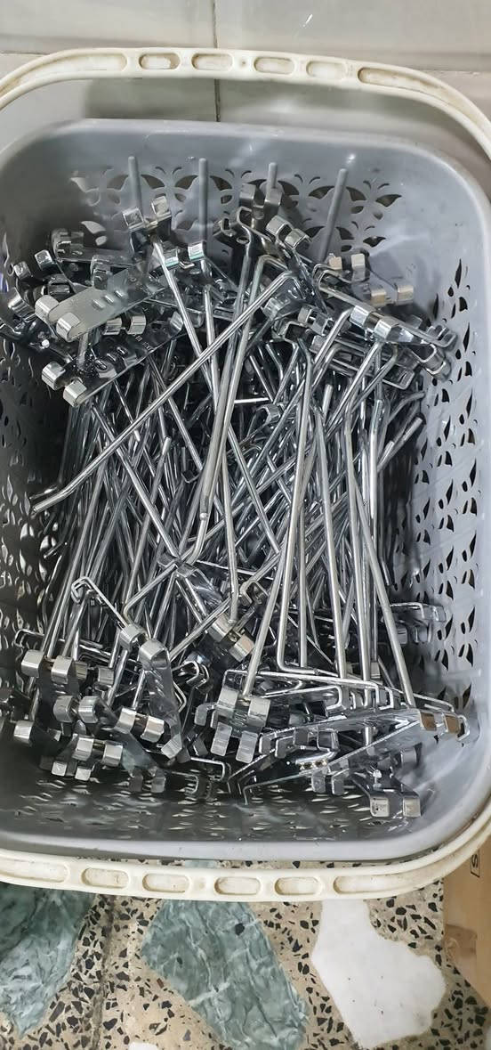 حمالات اكسسوارات 130 قطعة.
بـ 50 الف .
***********
