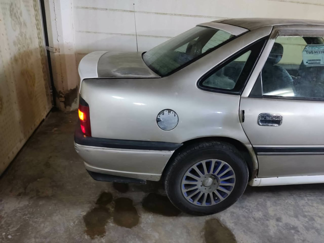 محرک 20اتوماتیک ؟شرت محرک کیر ؟تحویل؟ سدر تایر جدید سعر 36؟؟؟؟؟؟؟***********
