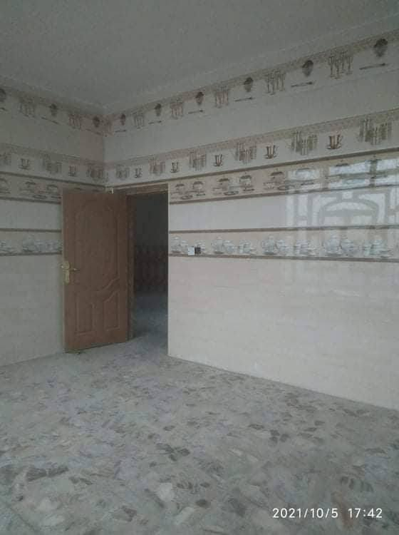 بيت للايجار في الورديه سيف سعد على شارع 30 مقابيل مدرسه نزهان الجبوري
يحتوي البيت على غرفتين نوم مع هول كبير واستقبال 7 متر ومطبخ كبير 5 متر 
للاستفسار على خاص وواتساب ***********
