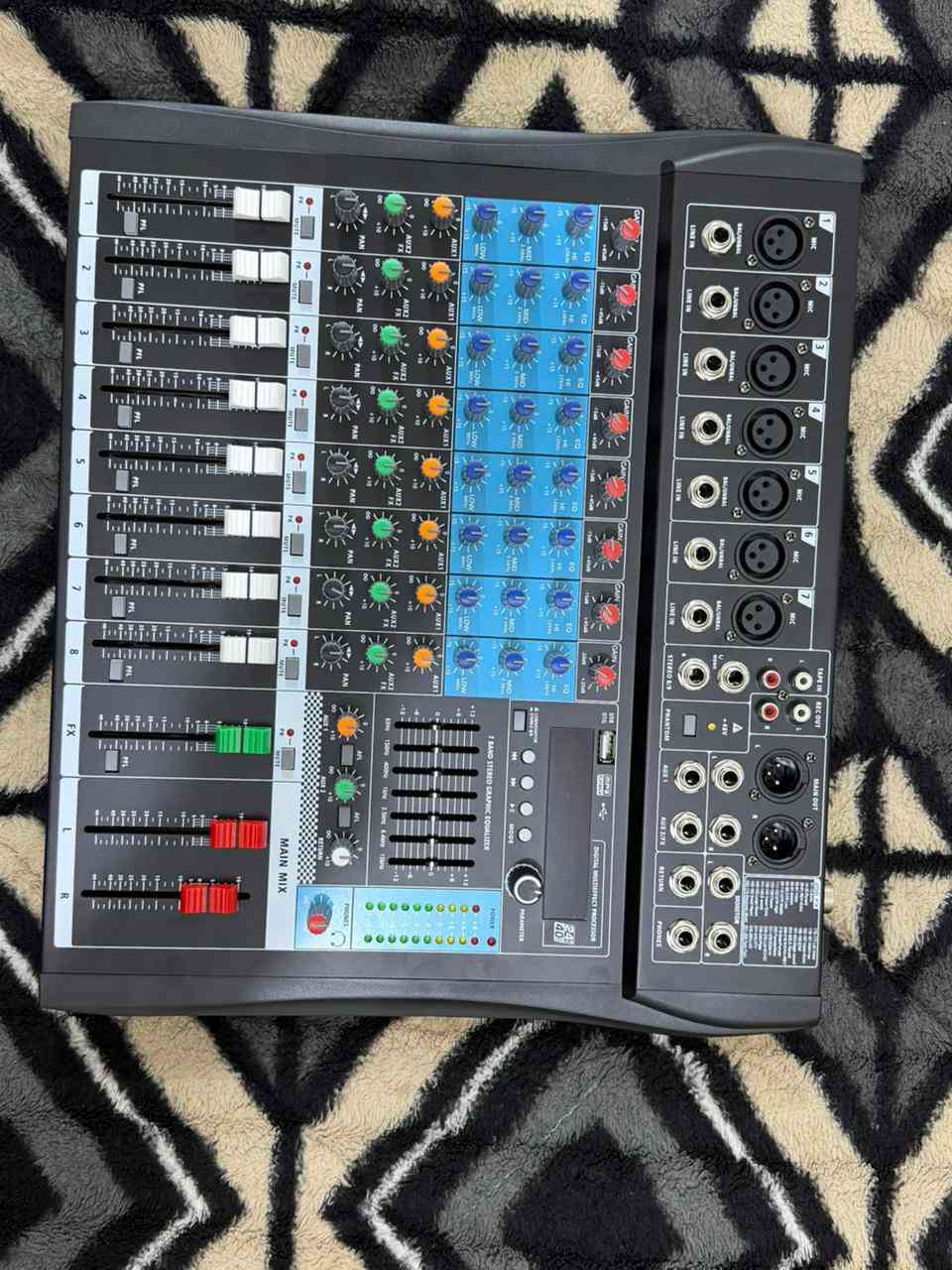 جهاز  مكسر للبيع المكان كربلاء السعر 100 للاستفسار***********
