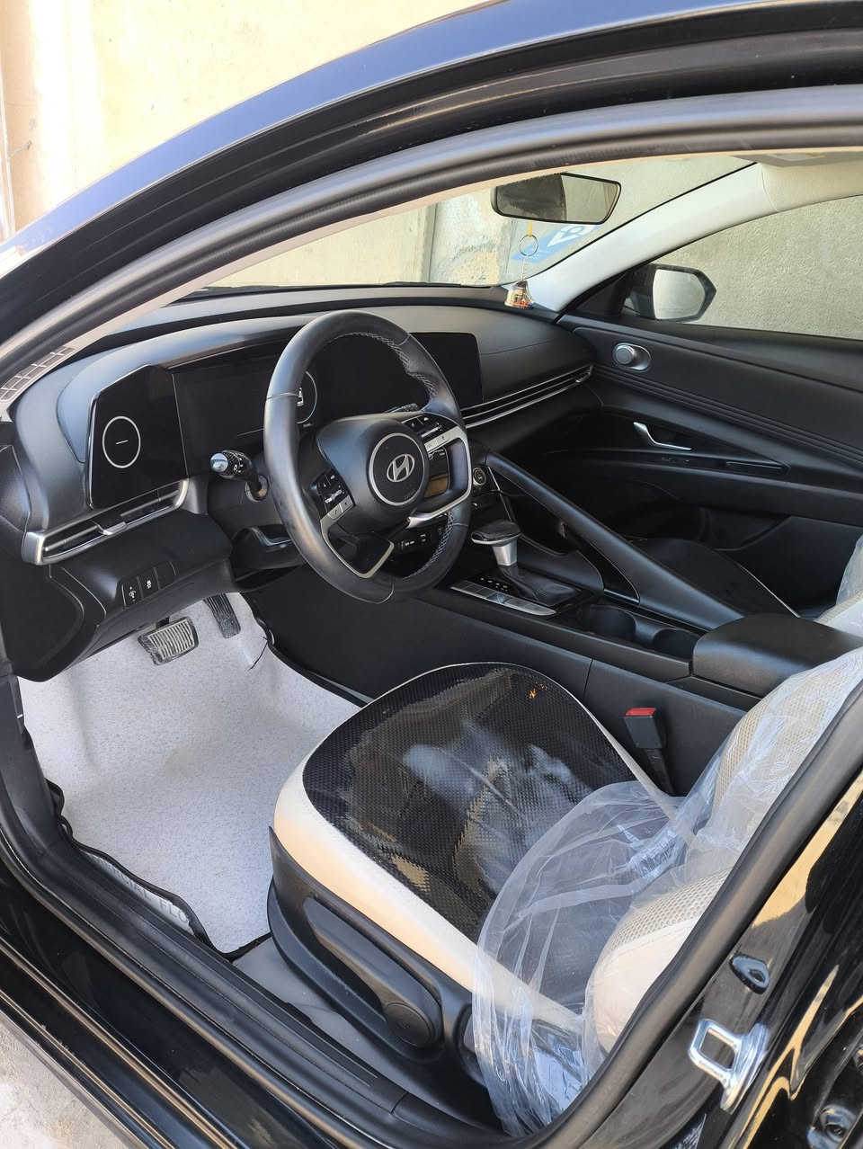 النترة موديل 24 وارد امريكي فول مواصفات حادثهة موضح بلمنشور السيارة ماشية 55 امرقمة  بابل حرة بسمي السيار كلش حلوه او نضيفة بدون ايرباك السيارة معروضة 152او بيهة مال بسيط للاستفسار ***********
