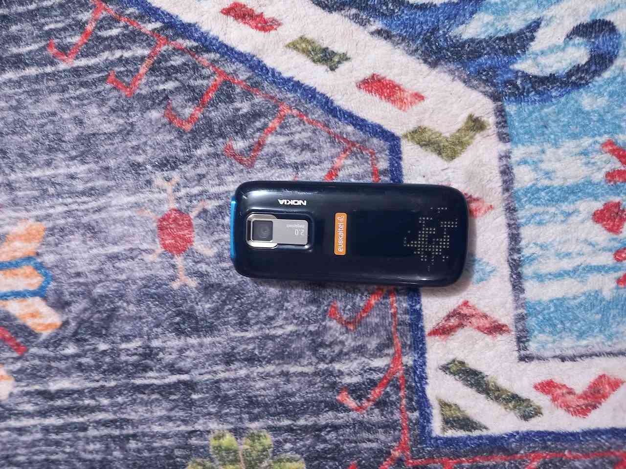 للبيع نوكيا اصلي ممفتوح ولاملعوب بي شوفت عينكم نكليزي السعر 30الف رقمي ***********
