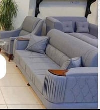 مستعدون لتجهيز جميع الديوان والتخم والجلسات العربيه 07809000051