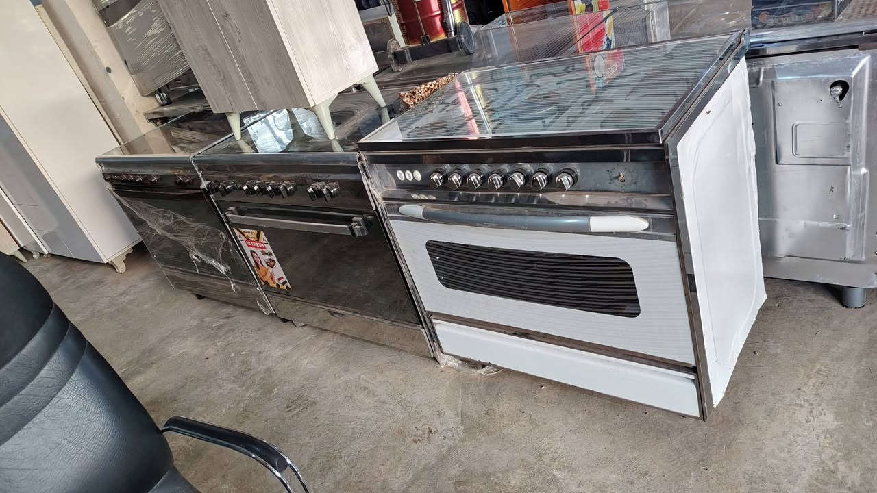 معرض رافع التميمي للاثاث المنزلي الجديد والمستخدم العنوان الحويجه فلكه شارع اطباء مقابل مجمع القادسيه
للمفروشات . . ***********.
