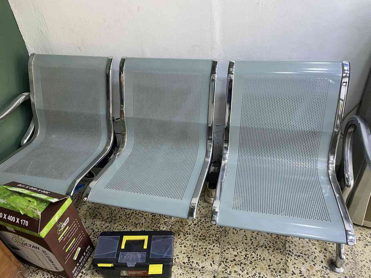 ميز عدد2 نضيفات 200السعرر
 
كراسي انتظار عدد (2 ) السعر 100

نضيفات للبيع 
مكاني بغداد البياع تواصل خاص 
او على الرقم ***********
لايوجود توصيل
