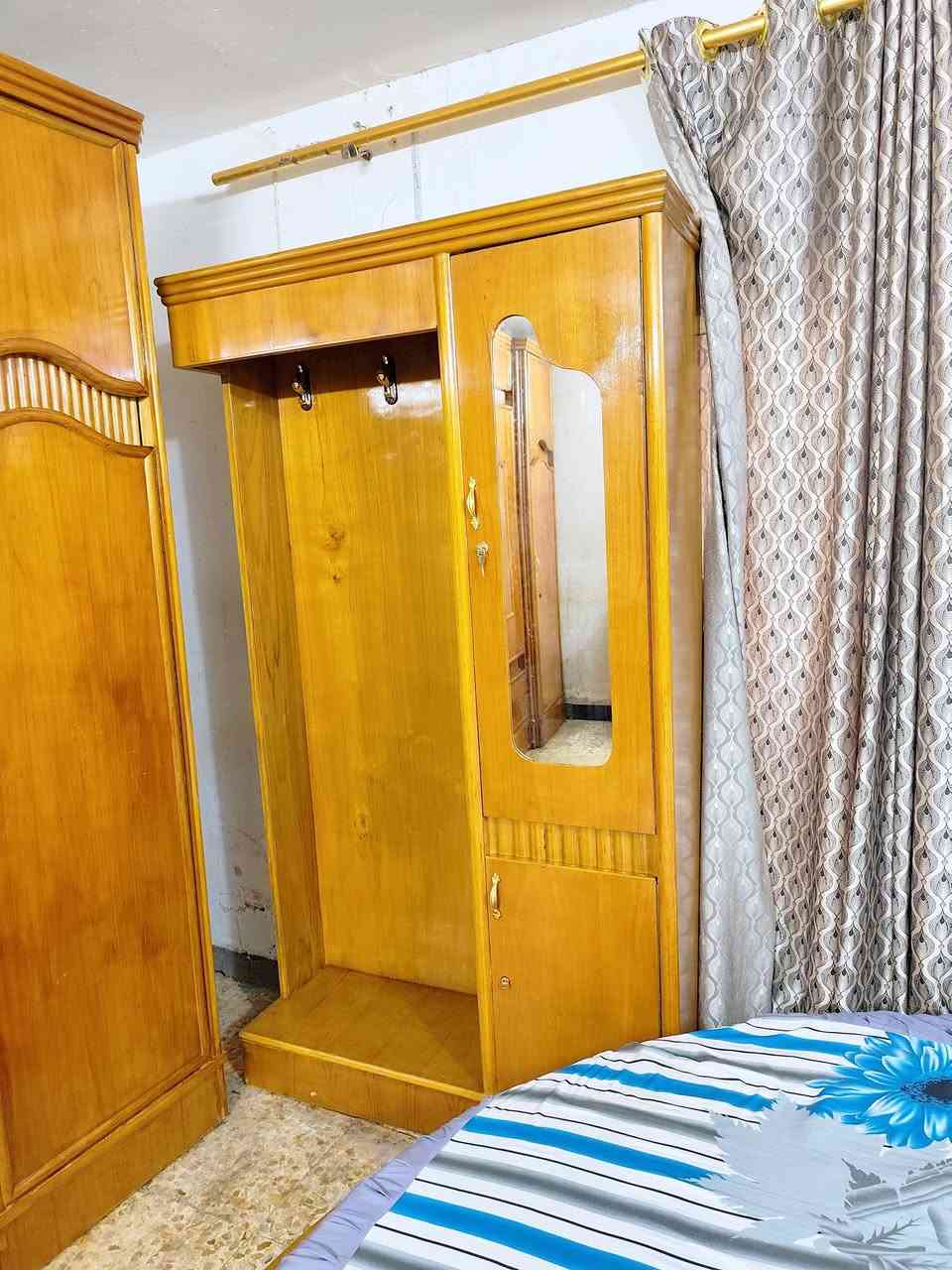 غرفة نوم للبيع مع الدوشك تسكام صاج داخل وخارج ضهر جرجوبة مابيها اي ضرر مكاني حلة شارع 80 قرب مدينة ألعاب ارض بابل ***********
