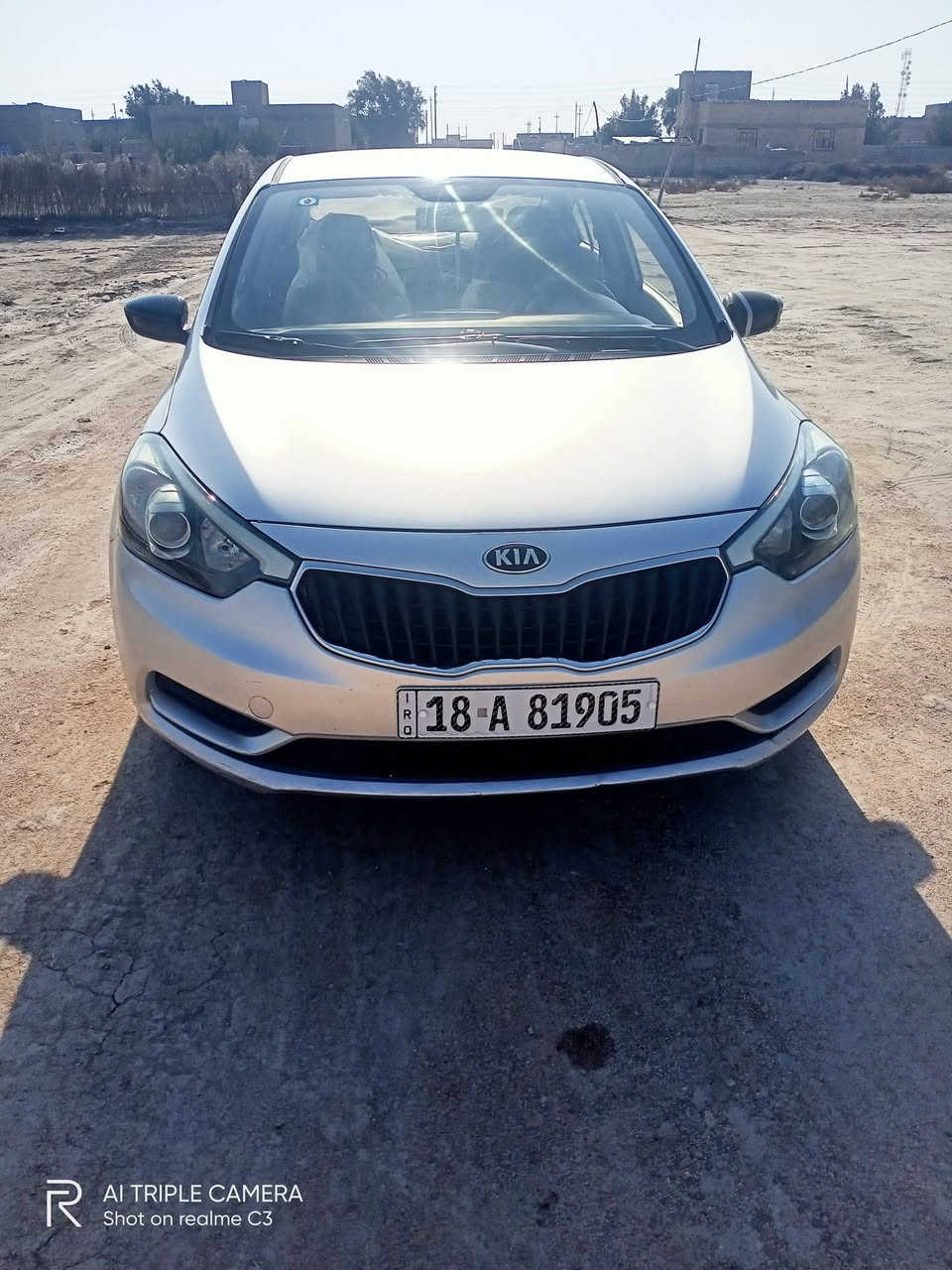 سيراتو 2015. جاهزه بيه رش صبغ فقط  السعر ولاستفسار ***********///***********
