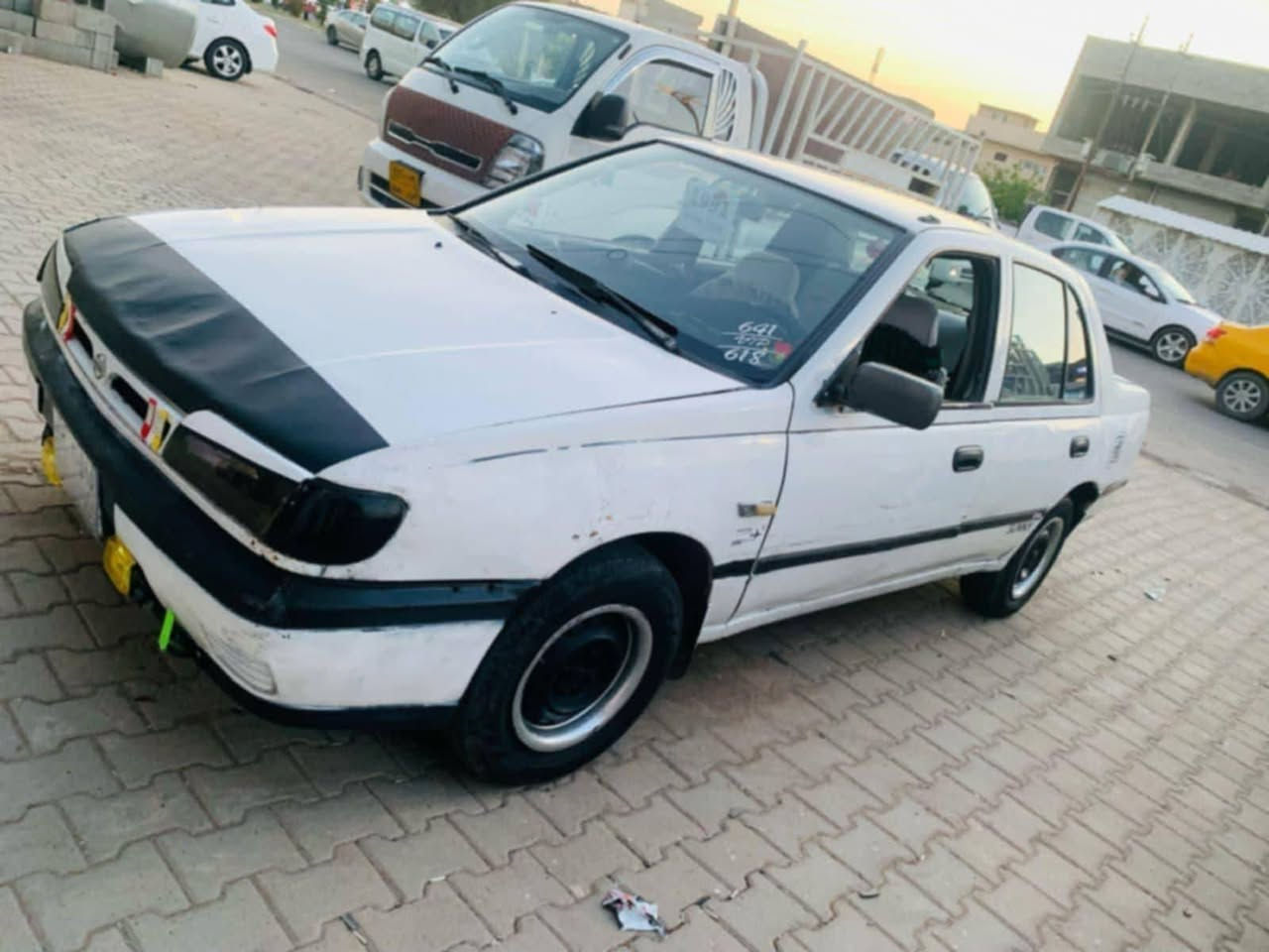 السلام عليكم سياره نيسان صني موديل 1994 كير شرط محرك فول صدر جديد تايرات اربعه قبل عشر تيام شديتن كهربائية كامله رقم كركوك شرط التحويل السعر 20وبيه مجال الاستفسار *********** مكاني جنوب الموصل ناحية الشورة
