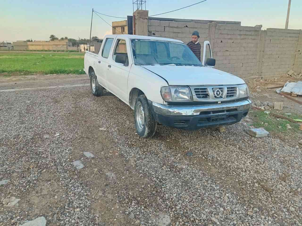نيسان مزاد وزارة الداخليه 2003سياره ترايك وين متريد مصبوغه السعر 37/قماره بيه خياس وسمكرتن  /كير محرك مكفول /نقص دوشمه وكهربائيات مكان بغداد ***********
