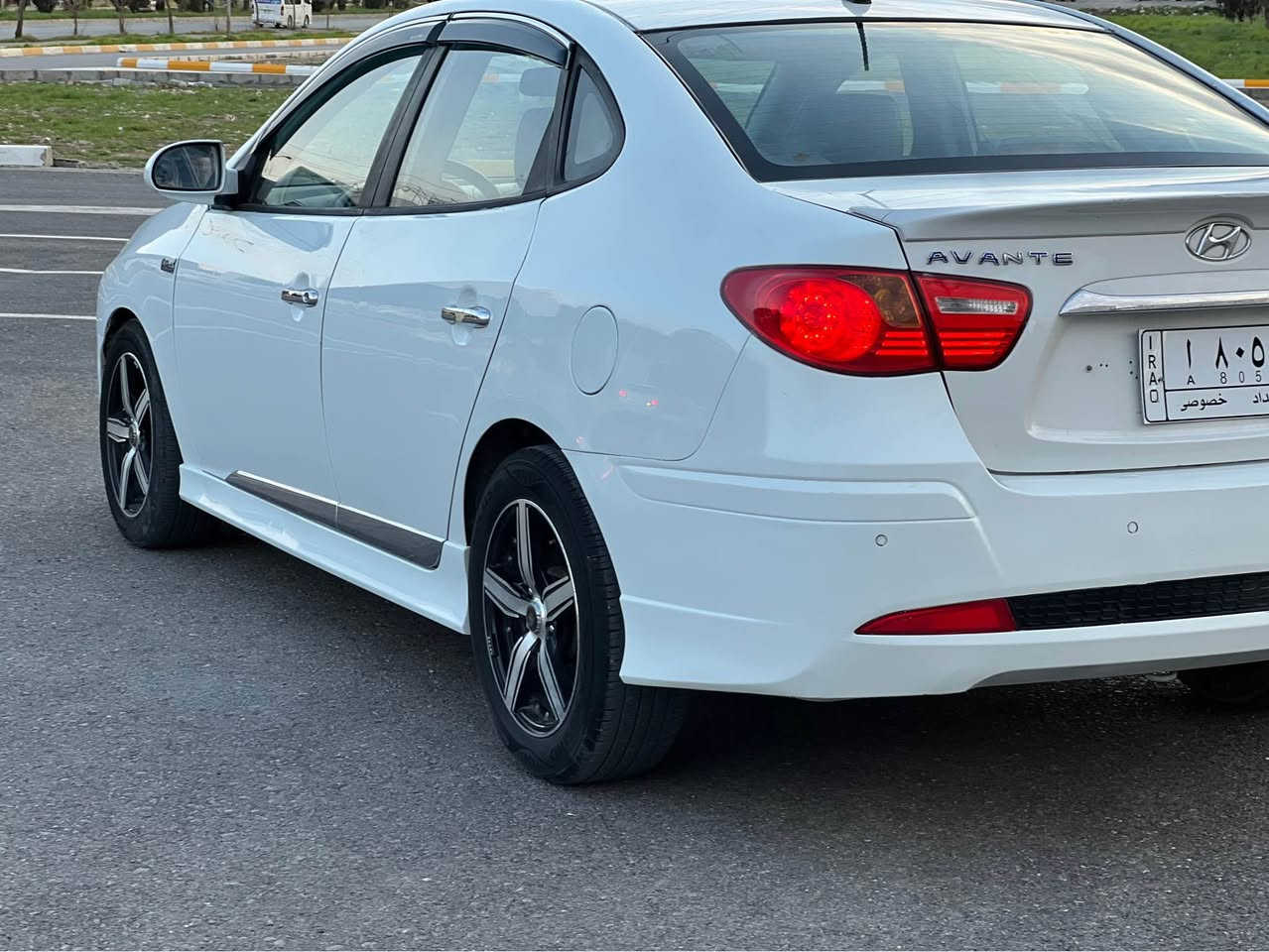 ئافانتى ٢٠١٠ 
هايبرد و بةنزينة
هايبرد بيلاد  بيلاد هايبريدة
سپؤرتى بيلاد ويل سوپؤرت 
گيچ وةنةوشة لايت رةش بةگلايت ليزةرى 
ئكؤ مةكينة بجوك ديكشن بةرز
ئاوينة ئيشارةت و كارةباى 
كوشن جلد و هيتةر ناو زةرد
هةموو گيانى بةشةر
‎سةيارةكة هى مالانة هى مةعرةزجى و شت نية
‎چركةو يةك گةلا شوخوت و دوو گةلا ببرة لة مالةكة بئ منةتم
‎مةكينة بجوك ديكشن بةرز
‎سةقفى شوشة و بئ جال و بئ شوخوت
‎هةموو كيانى دةست كارى كراوة يةك دينار مةسرةفى نية   پاترى تازة
‎رؤنى كير و مةكينةى تازة گوراوة 
‎٤تايةو ويلى ناو پاكةتيم بؤ بةستوة
‎بانس تازة هةموو كيانى چاك كراوة بؤ  حةيب و عار مةكةرئ 
‎لة دةعامى بؤ دةعامى بةشةرت   
‎كؤديم بؤى كردوة بة ناوى خؤمة 
‎براوةى دوبةى 
‎***********ڤايبةر
***********
‎وةتس ئاپيشى لةسةرة 
‎لة كومئيت و چات مةعامةلة ناكريت رانية, السليمانية
