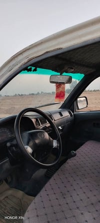 سياره للبيع فلاحيه موديل 2001 سياره جاهزه من كلشي مكينه كير شرط شاصي م...