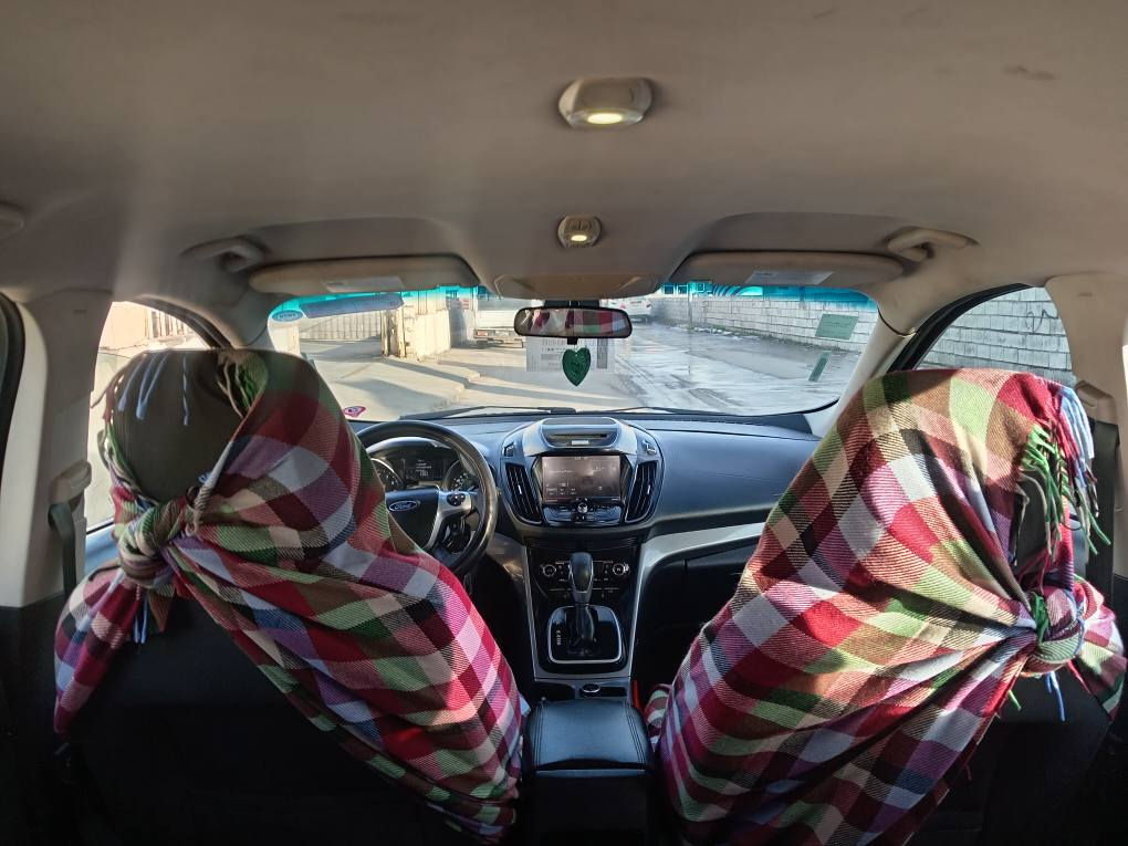 فورد اسكيب موديل ٢٠١٣ فول مواصفاته بس سلايد نيا مه كينه ي ١٥ توربو كيرو مه كينه ي به شه رت _٢بارجه و به له يه كي بوياخه بي ناوكرتن بي ايرباك كه لا غرامه ي تيا يه دواي مه عامه له بوت اكرينمه وه الوكوريش اكه م به شتيك به دلم بيت _***********_فايبه ر واتصاب له سه ره السليمانية, العراق
