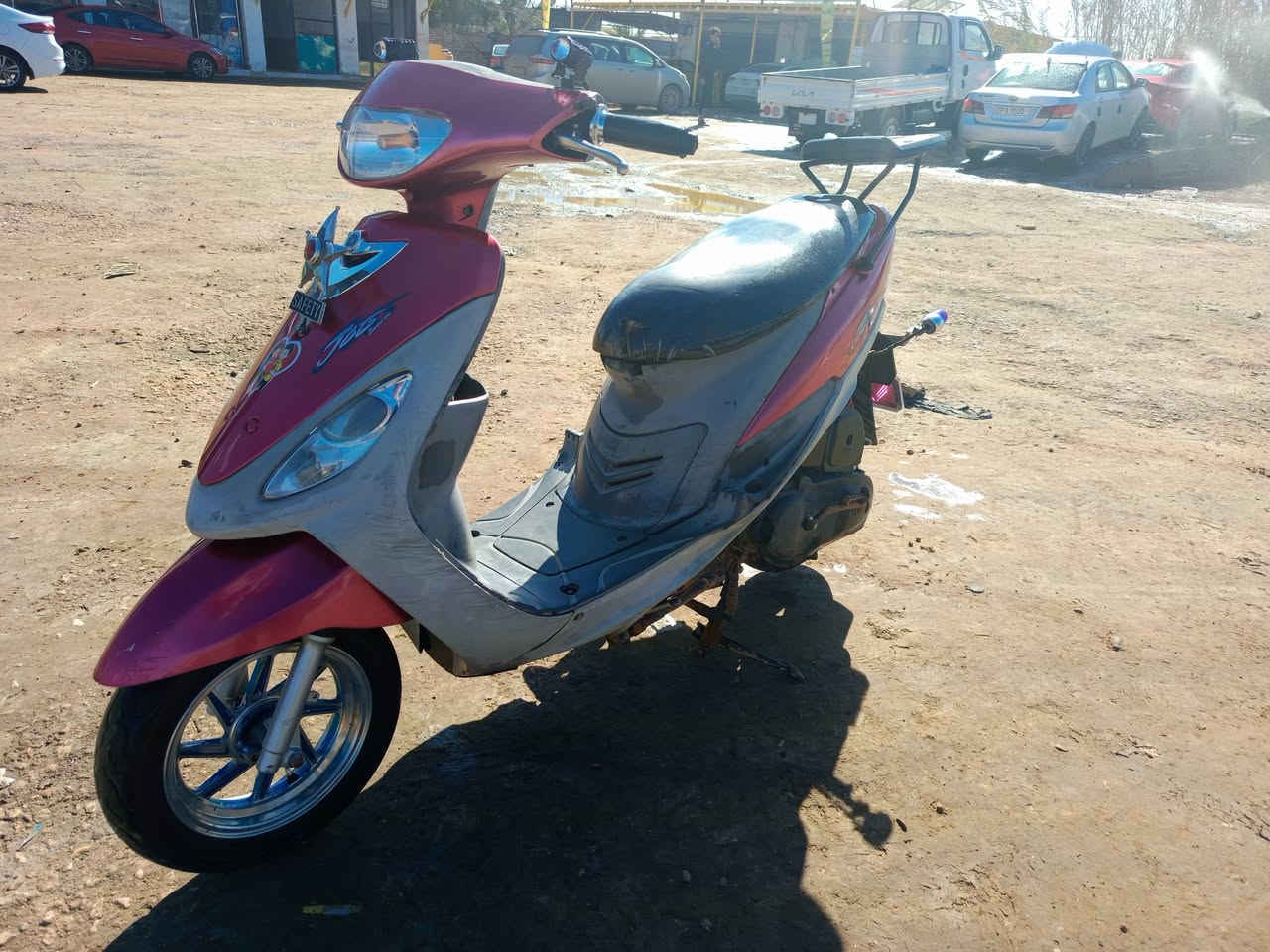 دراجه حاويه طلعتها بل بشهر 11  950 طلعتها جبتها دراجه شلت كفرها شديت لاصلي مختم هاذه لون شلت لوياله شديت رياضي شلت سلف شديت رياضي شلت كابريته هم شديت شلت اشايرها هم شديت كله رماش ورحت زياره النجف جبت بوشه 55 وشديتها وصالنصه رياضي وعلي بس.صالنصه 85لف  يعني دراجه واكفه ماعايزه برغي
*********** وتساب 24 ساعه فاتح. نت
