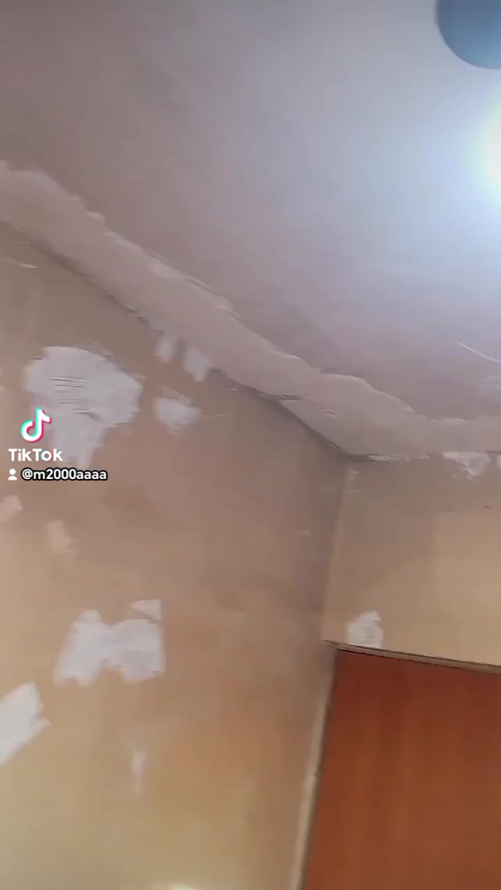 السلام عليكم صبغ داخل خارج بيوت جدران شغل درجه اولى سبق وسنفره وطلس هذا شغلنا شبابيك وتنظيف وسبق شغل كله درجه اولى للاتصال والاستفسار هذا الرقم ***********
