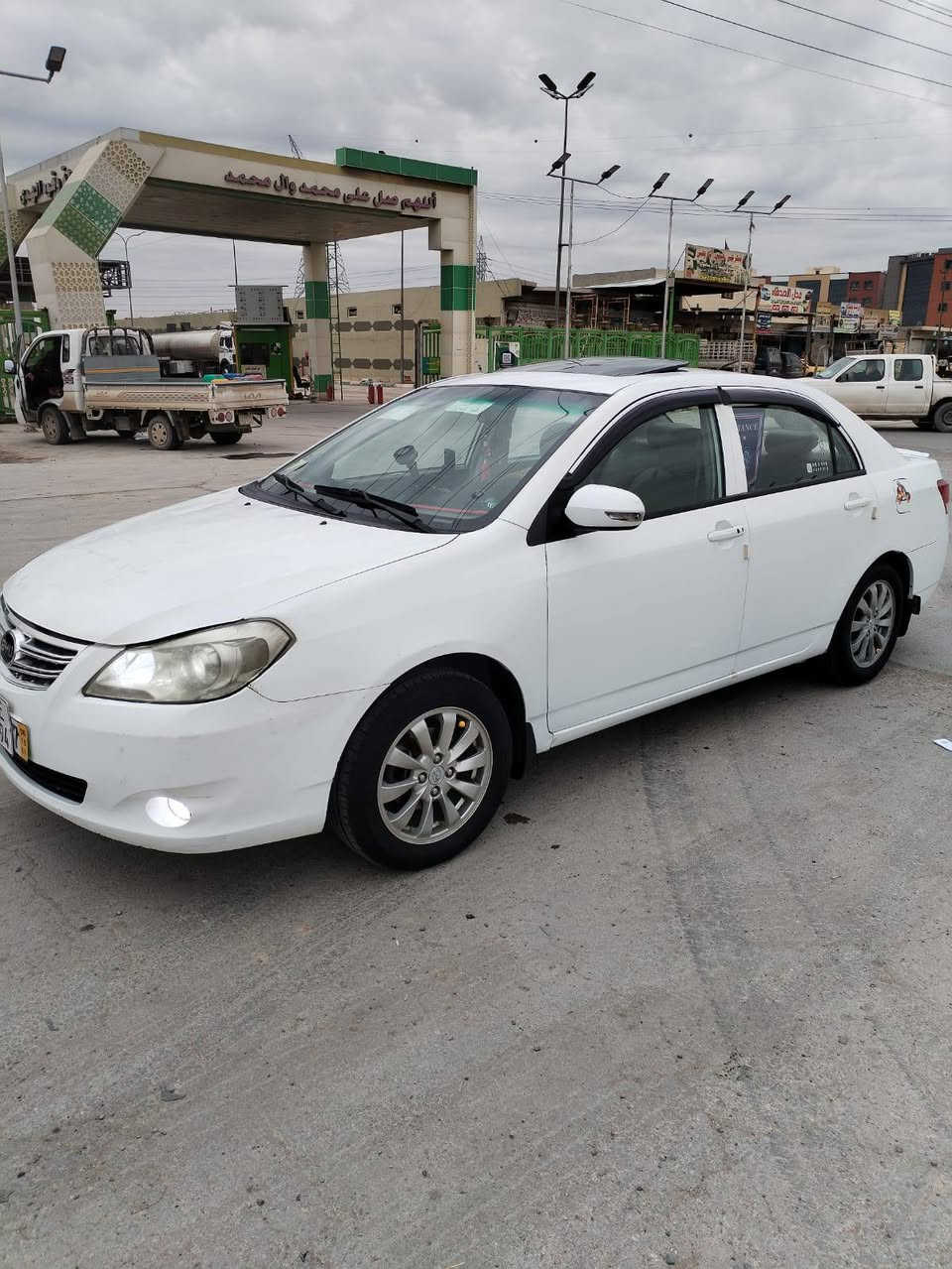 السلام عليكم بي واي دي G3 موديل ١٣ رقم بغداد انكليزي بسمي محرك كير جدد صدر امامي خلفي تخم تاير جديد تبريد شغال لاضربه ولاصبغ كشنات جلد شاشه كامره تحكمات ستيرن كله شغال مابيهه اي نقص ترايك لاربيل شرط النعومه ترايك ١٨٠ مكانهه بغداد جسرديالى القديم هاتف *********** السعر ٦٤ مجالهه قليل
