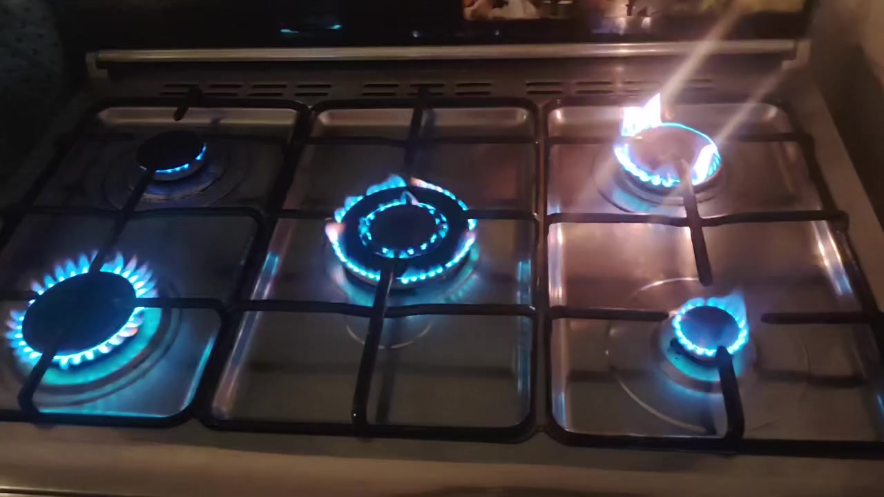 طباخ نوعيه ال جي شغال عيون وفرن السعر200بي مجال المكان الدورة


**إذا كنت صاحب هذا الإعلان وتريد حذفه لأي سبب، رجاءا أرسل رسالة إلى الدعم الفني**