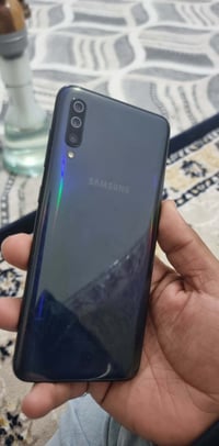 سامسونج A70 • شاشة مبدلة • نظيف كلش