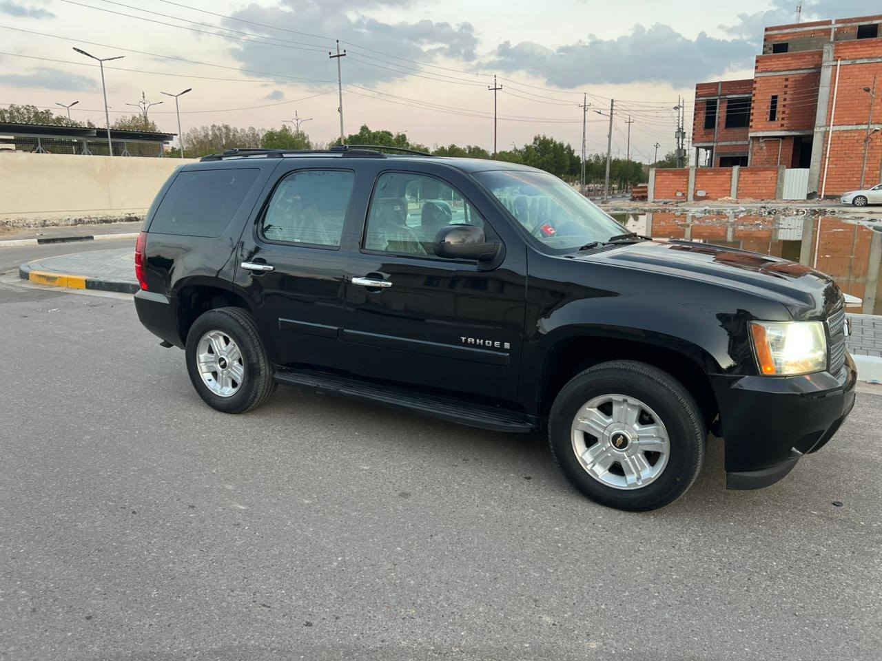 السلام عـَلـْيگمّ-ۈرحـْمّـٌة ٱللـّہ ﯙبُرگـّاتہ)  دخول جديد للبيع  اومراوس حسب القناعهه 
  تاهو ابتر Z71
تحكم جهتين 
دوشمه  مسويه كله 
وينه اليدور جديد  ادوات # ادوات  اسود  اصل 
1)    موديل 2010  دخول جديد
2) سياره جديده بمعنى الكلمه كفاله  كصه فتح انتربول وعشاير )
3)محرك  8 سلندر كفاله كير كفاله حداده 
4)تخم تاير جدد تبريد  ثلج 
وارد كندي بعدهه 
6)دواخل جلد 
7) جاهزه من كلشي 
8)    مسجل   دمام مكبارات صوت 
10)متومه شمالي طبق الأصل سنويه 28  
11)  كفاله م̷ـــِْن سرقه وعشاير واني  حاظر
12)عنوان بصره 
 13) رحمه والديك اي واحد مايشتري لا يراسل ليئن
 معلومات كله كتبته  واي ستفسار ***********  واتساب فقط  
14) السعر 110   وبيها مجال  قليل للطيبين
ملاحضه /سياره جيده معنه كلام  واني خادم
