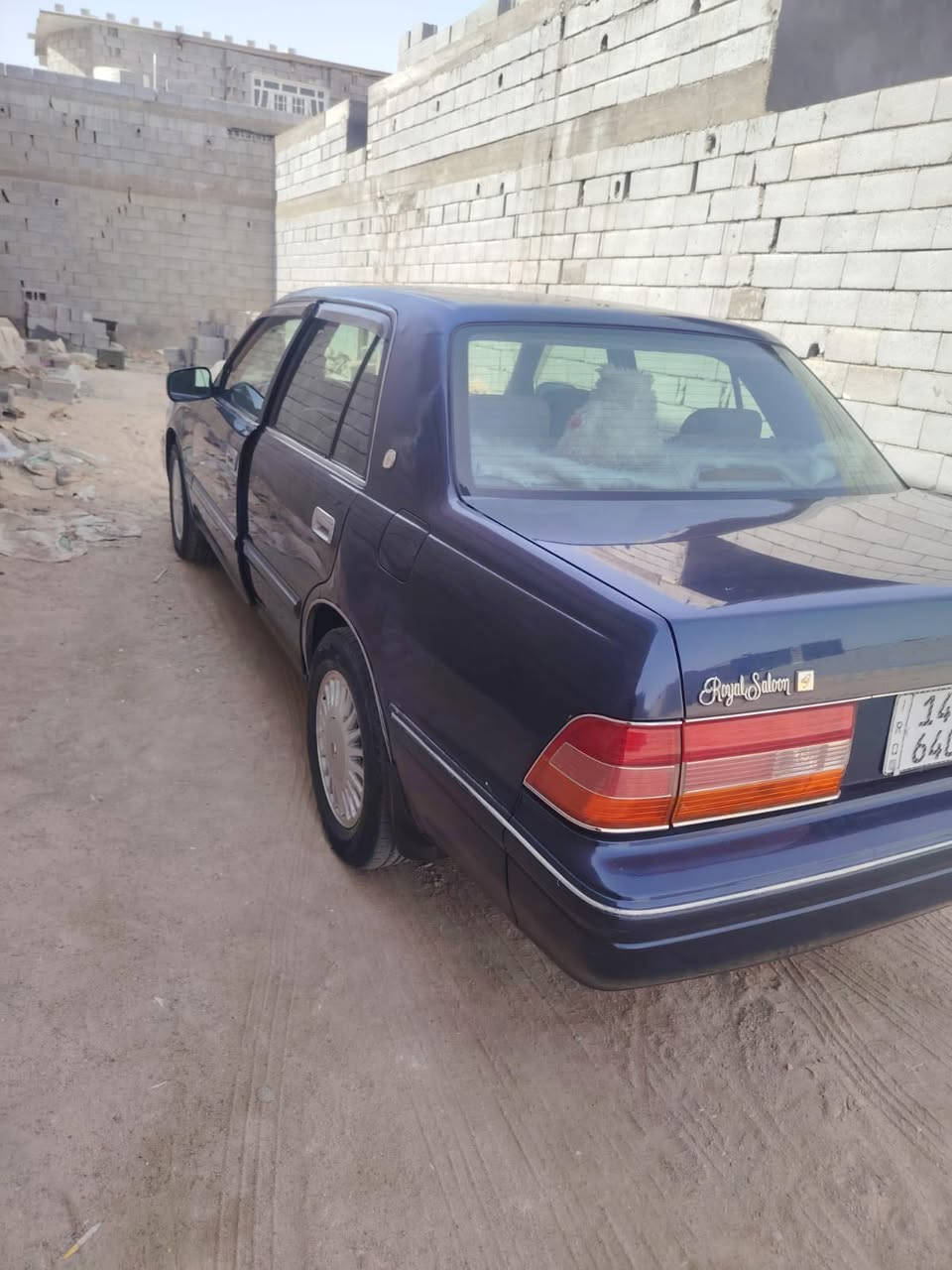 سلام عليكم راس ثور تكم موديل 97سياره نضيفه معنه كله تجي شوف بعينك مال بيت تبريد شغال رقم بصره نكليزي بأسمي سياره تحول ثاني يوم سعر 90وبيها مجال مكاني بصره شط عرب جزيره رقم ***********
