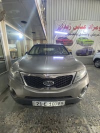 سورنتو 2012 خليجي فول ماعده الفتحه صبغ جاملغ فقط  6 سلندر  7 راكب  سيا...