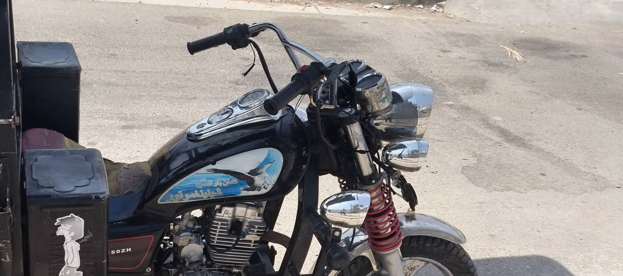 سلام عليكم ستوته موديل 2023  محرك ممفتوح جديد كلشي كامل بيها أوراقها كامله سبع أوراق كهربائيات شغاله كلها فقط البك لايتات بيهن قطع بسيط السعر  (مليون و٩٠٠) وبيها مجال العنوان بغداد الحسينيه كراج الزهور منطقه الخمستالاف اني أصير كبال البانزين خانه مال سوك الجبير  التواصل عل هاذ الرقم ***********
