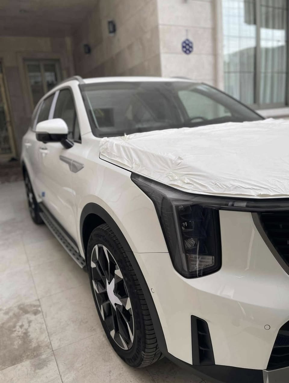 سورنتو 2025 فول اعلى فئه
عده البنراما   خمس 5 كامرات 

كشنات جلد خزن ميمري 

كشنات جلد تدفى تبريد 

تحكم رموت تقديم وترجيع 

توقف ذاتياً  سستم صوت 12 سماعه

دوسات جانبيه بلاد  8 ايرباك 

داتاشو  ويل 20 

6سلندر 3500

7راكب 

ماشيه 7 الف 

لبيع او مرواس *********** مكاني بصرة
