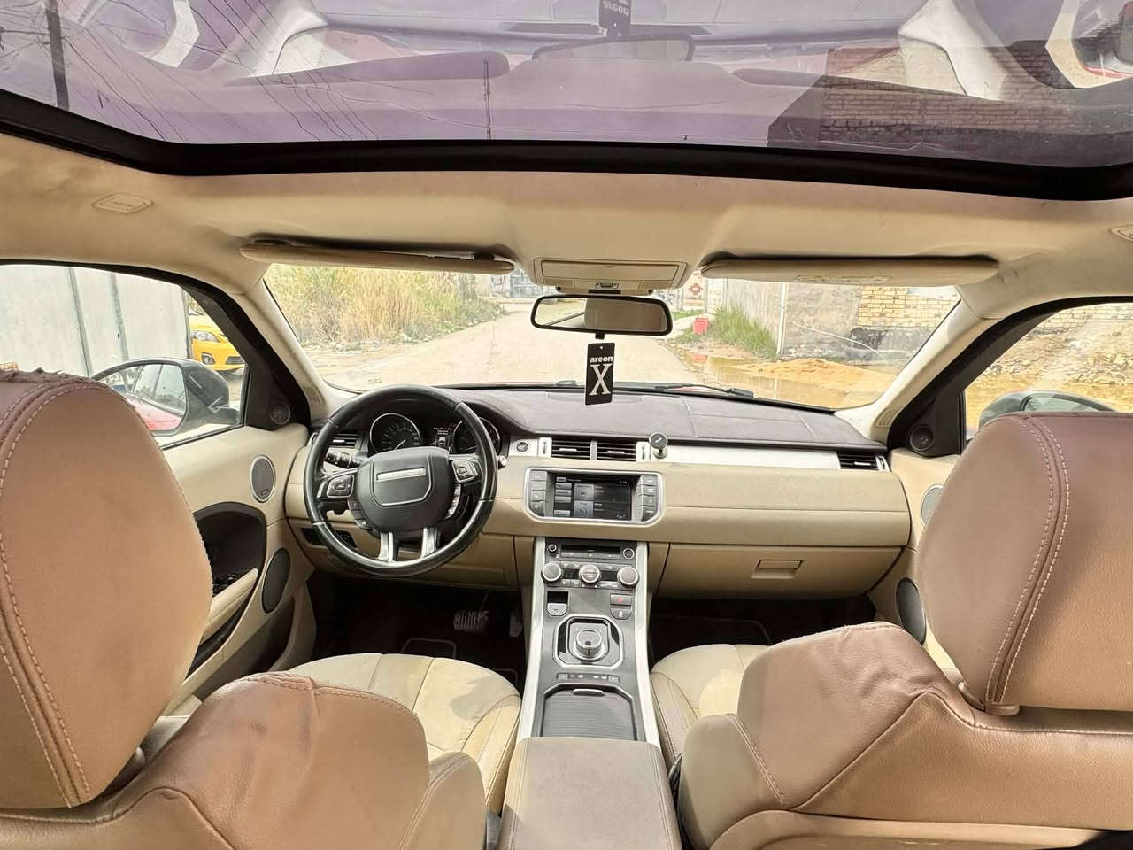 السلام عليكم
رانج لوفر خليجي وكالة سردار  كفاله من كلشي. ماشيه 97.مكينه الفين تيربو نشطه 
تبريد مكينه حداديه زنون كلها جاهزه تخبل مال جنيان. موديل 2016.بغداد شرط التحويل
السياره فول
بصمه تشغيل وابواب
شاشه كامره دواره 
كشنات كهرباء
بنورامه  
سايدابريد دكمه كهرباء 
تبريد بيانو كهرباء
لايت عدسات زنون مع الكشاف 
السعر بلاش.  بلاش 128
اذا اكو مراوس سياره صالون 
مكاني بابل. ***********
