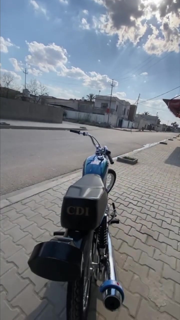 سلام عليكم شباب نامه شلامجه اصلي وغراض كله اصلي ودراجه معمره من حسين الذهبي معروف عل مستوه الحله دراجه هيه تسوالف مايحتاج احجي دراجه من البرغي البرغي كلها اصلي قبل شهر او اقل من عمرتها موديل 27وغراض كله 27والشراي ينتصل ويدلل مكاني بابل محاويل...؟؟؟؟ والموشراي لايتعبني فدوة اهذ رقمي وسعر  ***********وبيها مجال
