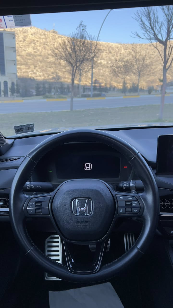 hunda accord sport hybrid 2023
صبخ قطعة واحد
تعديل بارد عطقتين 
ماشية ٤ الف 
وارد امريكي
عنوان دهوك
معرض زيهات
سعر ٢١،٠٠٠$ 
***********
1HGCY2F54PA005163
