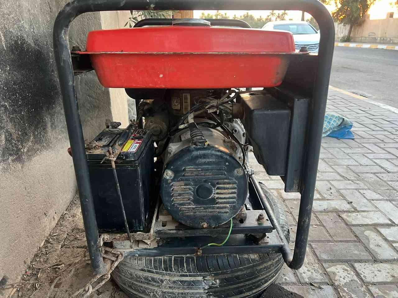 سلام عليكم للبيع مولده كامه كاز 5 كيفي كله عله وضع الشركه مكينه مامفتوحه وكلشي بيه شغال تشتغل ع سويج سعره ٤٥٠ بيه مجال ***********
