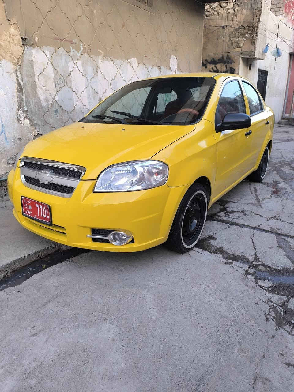 اڤيو 2009 للبيع فقط
سياره جديده 
🔹٠ صدر امامي خلفي كله جديد 
🔹٠ تخم تاير جديد خط ابيض
🔹مكينه وكير كله جديد فقط المكينه بيها بطل واني مامتفرغ اسوي
🔹٠ رقم نينوى احمر الهيئه والغرامات على صاحبها تأخذ صافي شرط التحويل  رقم الهاتف / ***********
