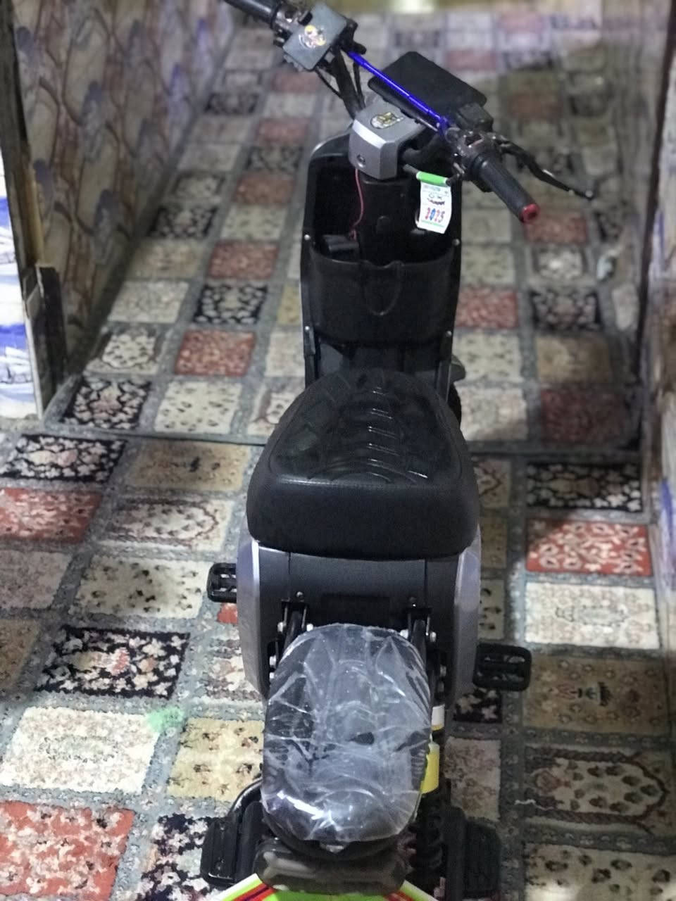 السلام عليكم دراجه ار تسعه مديل 2025 بحاله الوكاله ملحقاتها كلهن موجودات الموقع شط العرب التنومه السعر 425)(***********) وبيها مجال حك جيه
