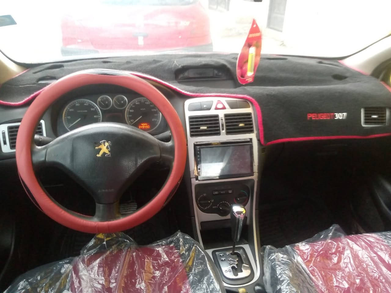 بيجو ٣٠٧موديل ٢٠٠٥ سياره جاهزه محرك وكير وحداديه رقم كركوك سنويه جديده مشروع وطني رقم دولي مكانه بكركوك *********** سعر ٤٦ورقه بيه مجال بسيط سياره بيه كم قطعه صبغ ابيع حزام
