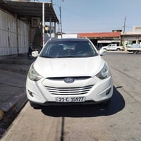 توسان ٢٠١٢ • بانوراما • خبط باب السائق