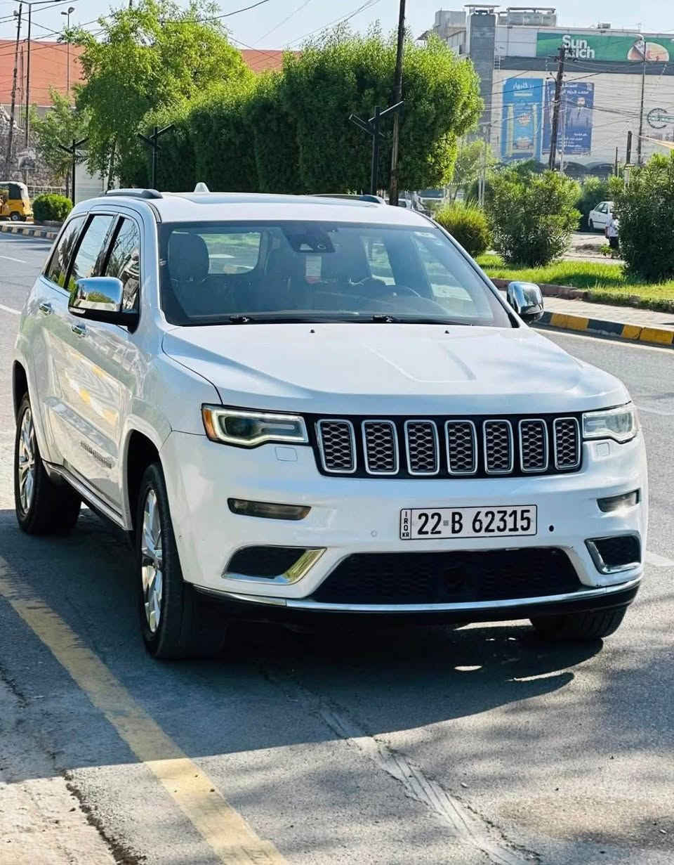 ‏#jeep
#جيب
#جيب_سومت
#سومت

السلام عليكم 
جيب سومت 2019
* بنوراما
* بصمة
* جكات
* رادارات
* صندوق كهرباء ذكي
* جلد 
* المقاعد تدفئة تبريد 
* اصطفاف ذاتي 
* كرسي خزن 
* ستيرن شفتات
* قيادة ذاتية 
* وبعد بيها هواية مواصفات 
مواصفات السومت معروفة يطول ذكرها 
مكان السيارة بغداد غزاليه
رقم بغداد
السعر260
رقم الهاتف***********
