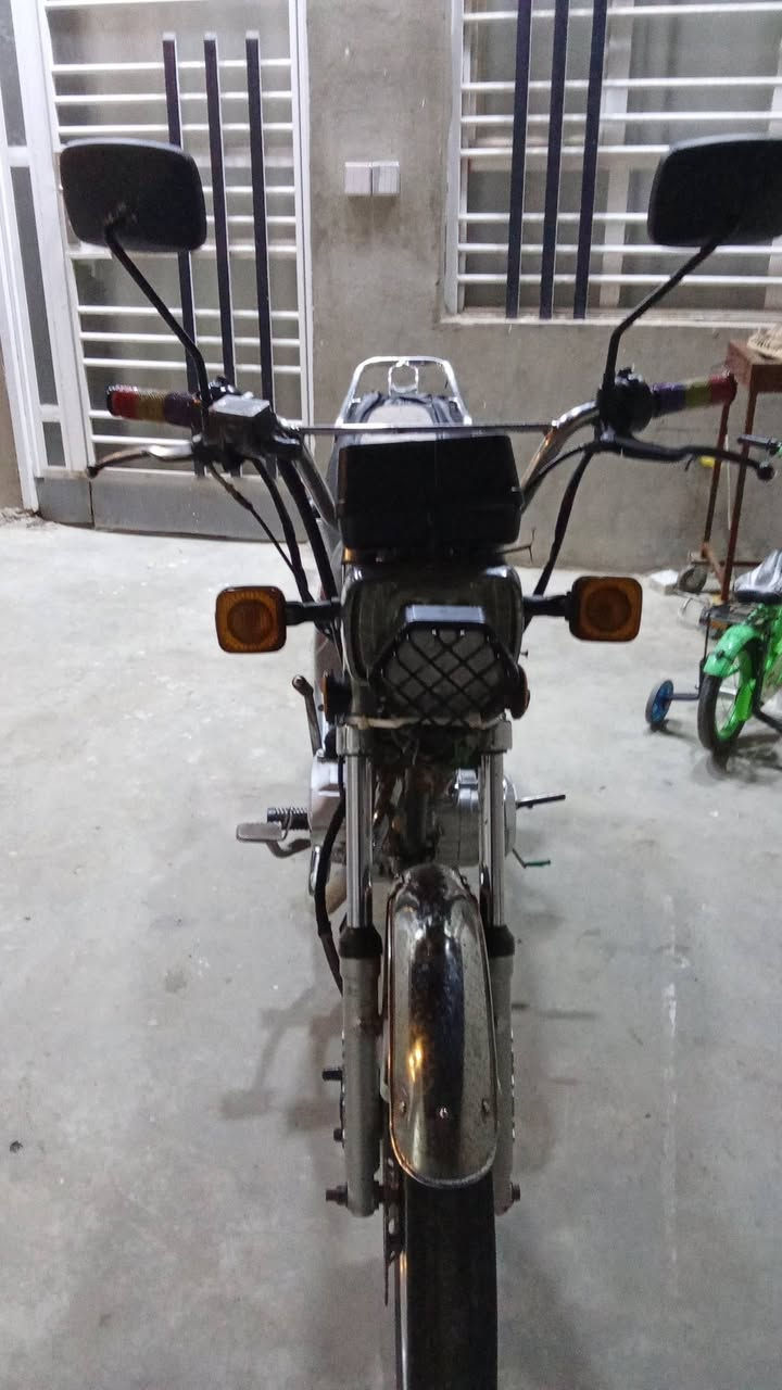 السلام عليكم دراجه يراني للبيع


**إذا كنت صاحب هذا الإعلان وتريد حذفه لأي سبب، رجاءا أرسل رسالة إلى الدعم الفني**